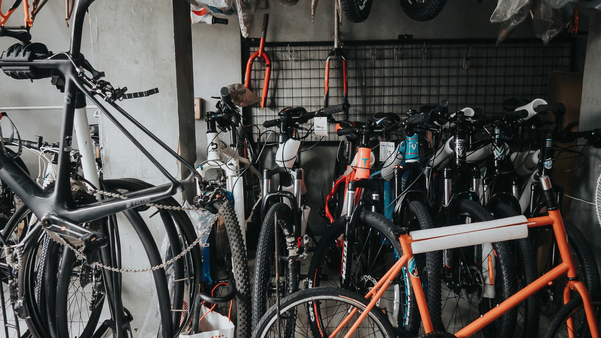 Велосипеды и велосипедные рамы - Электронный знак